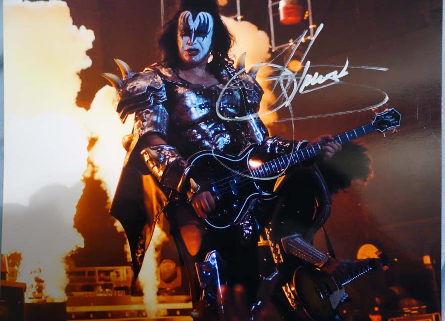 KISS